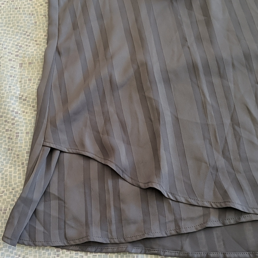 EUC Maurices | Grey Tunic - Picture 5 of 8